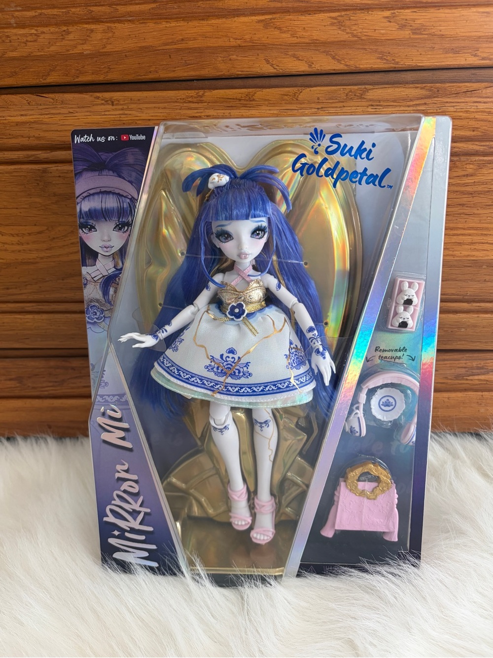 NEW Mirror Mi Suki Goldpetal Doll